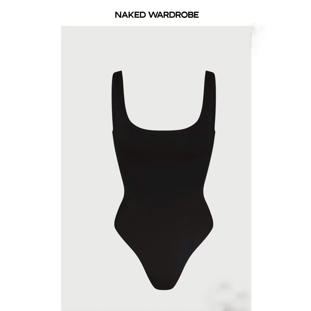 Naked Wardrobe Smooth Scoop Neck Tank Bodysuit in Black, Sz Large